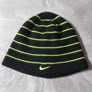Nike Boys Youth Beanie Hat Black/Volt Green
